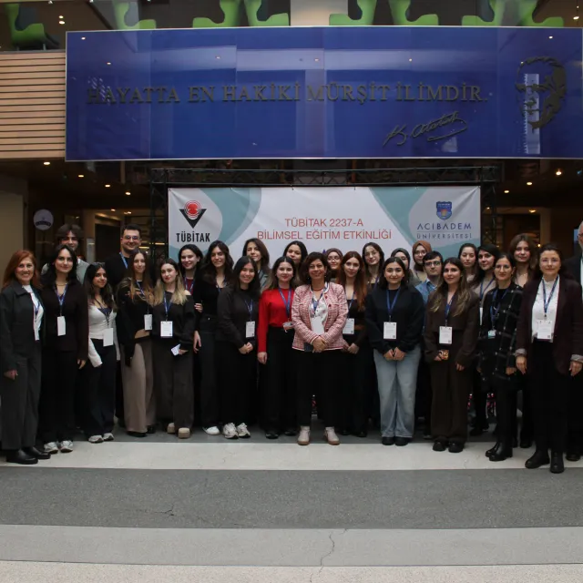Acıbadem Üniversitesi’nde TÜBİTAK 2237-A Proje Yazma Eğitimi Düzenlendi